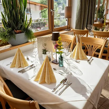 Alpen Glueck Kirchberger Hof מלון 4*