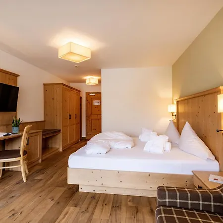 Alpen Glueck Kirchberger Hof Otel Kirchberg in Tirol