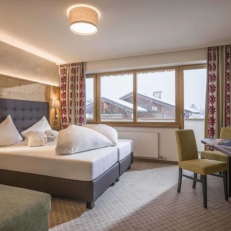 Alpen Glueck Kirchberger Hof Otel
