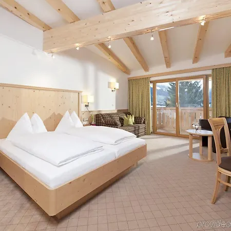 Alpen Glueck Kirchberger Hof 4* קירשברג אין טירול
