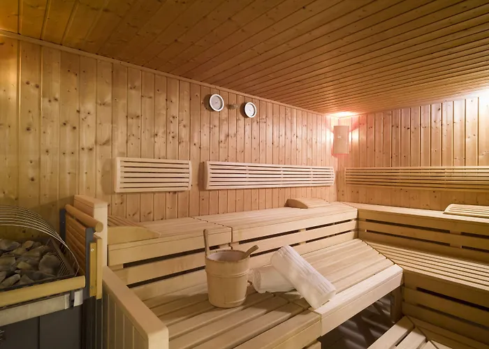 Hotel Alpen Glueck Kirchberger Hof 4*