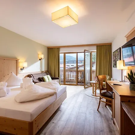 Alpen Glueck Kirchberger Hof ホテル 4*