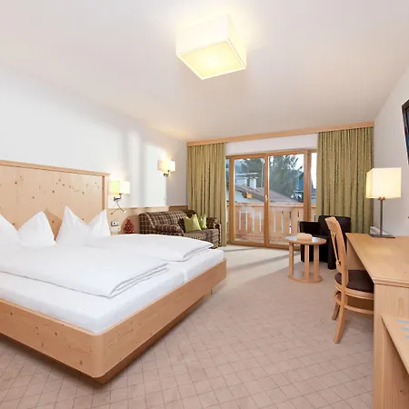 Alpen Glück Kirchberger Hof 4*
