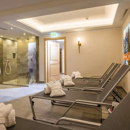 Alpen Glueck Kirchberger Hof Hotel 4*